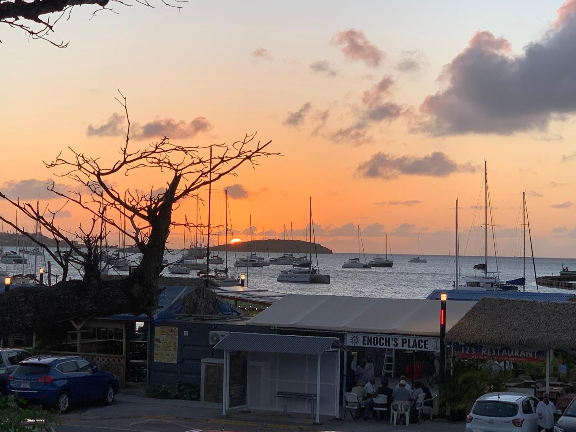 Apartmán Duplex Cosy Au Coeur De Marigot Marigot  Exteriér fotografie